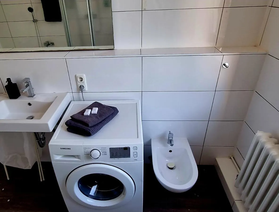 Roter Faden Designer Apartment In Der City Fur 6 Personen, Privatparkplatz Kostenlos, Kuche, Essbereich ハノーファー